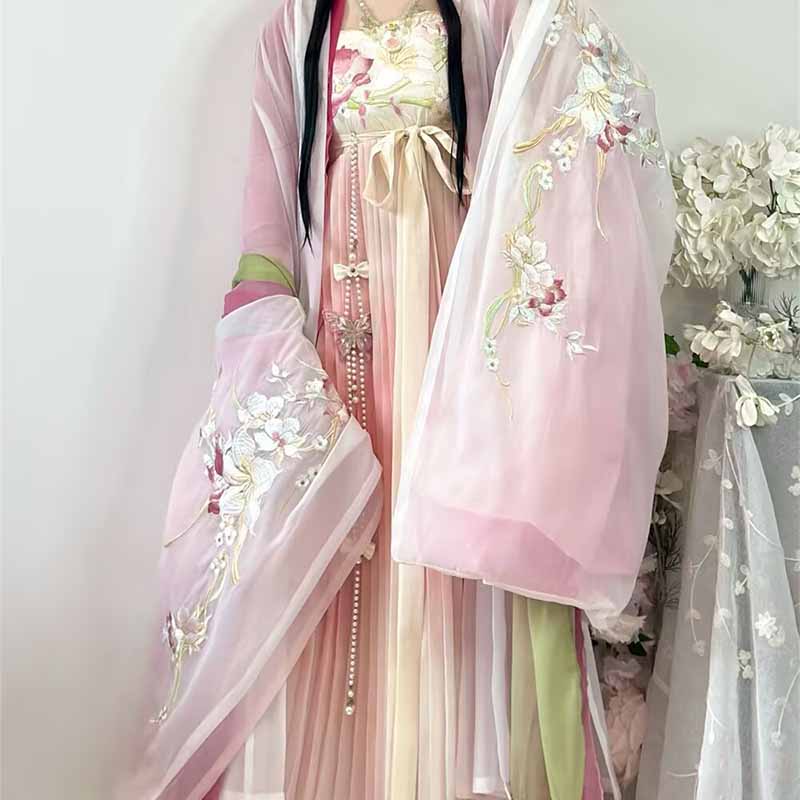 Kadın Sahne Performansı Cadıla - Embroidery Style incelemesi ve fiyatı