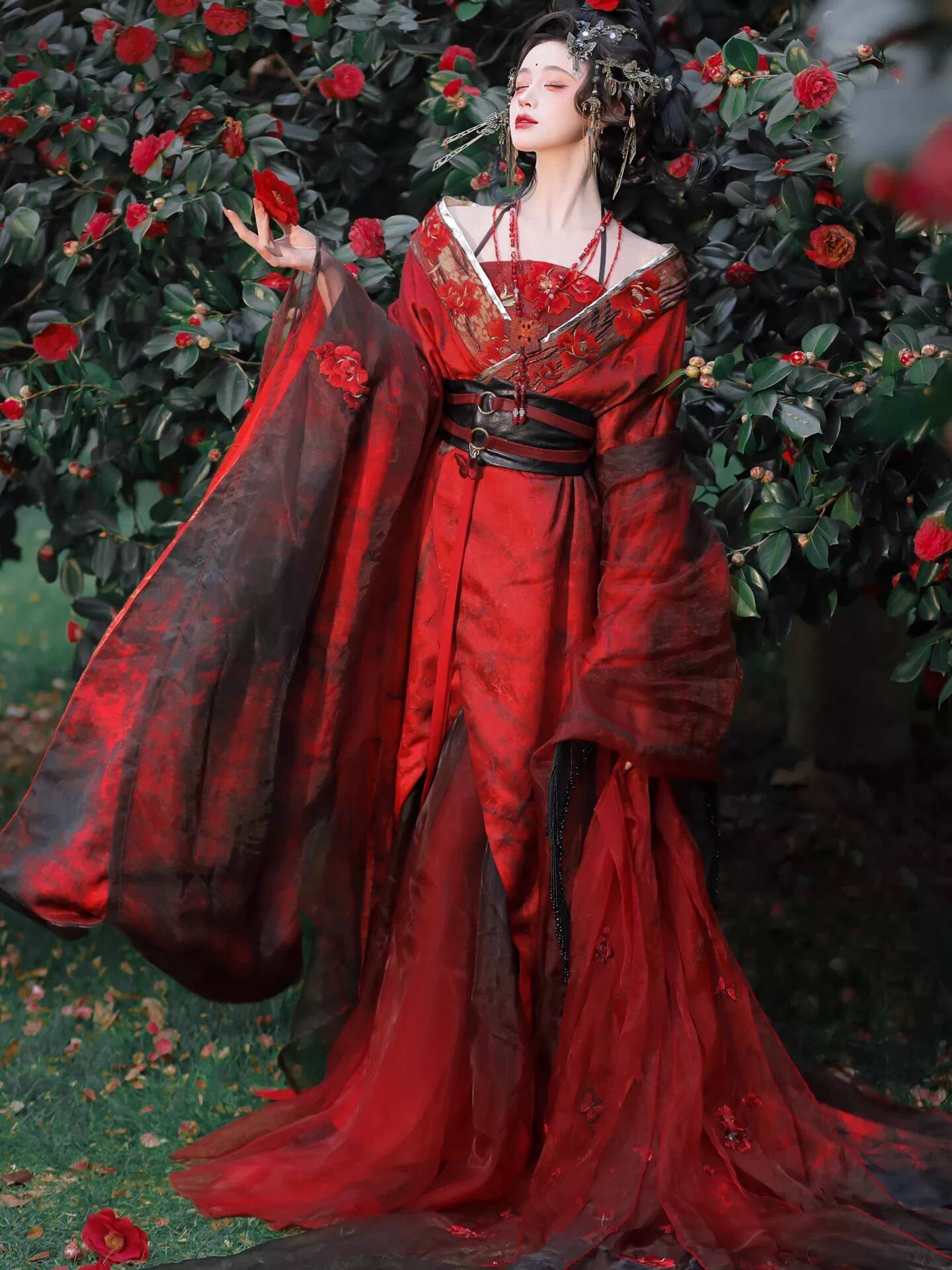 Yeni Datura Kırmızı Hanfu Kadı - Embroidery Style incelemesi ve fiyatı
